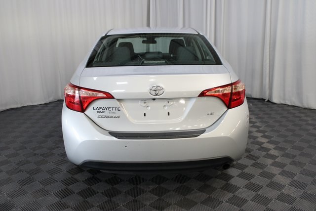 2019 Toyota Corolla LE photo 5