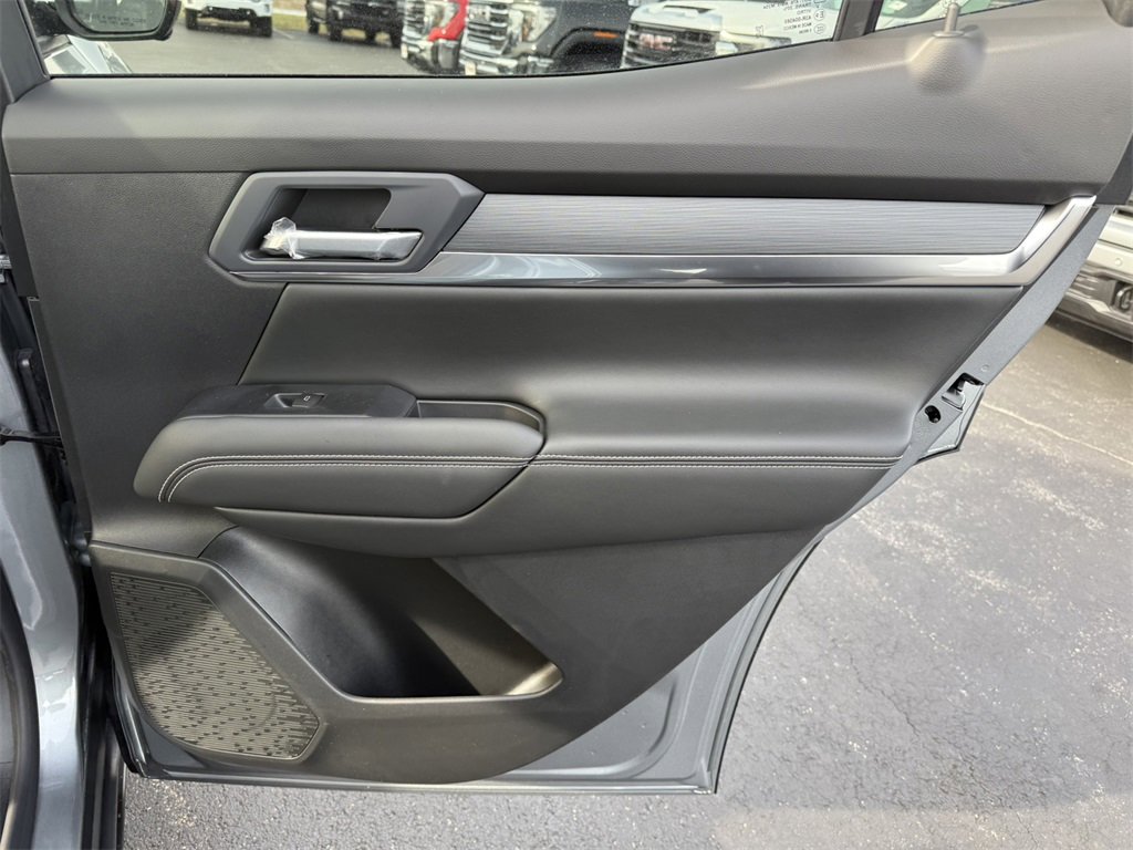 2026 GMC TERRAIN - Image 35