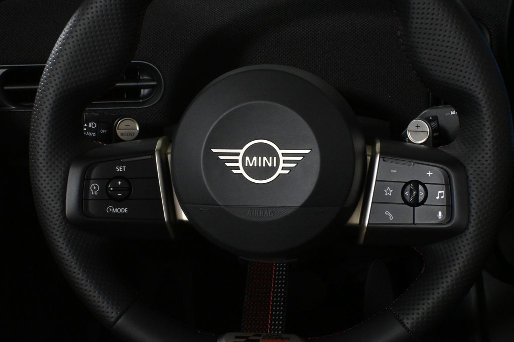 2026 Mini Cooper Convertible Iconic photo 26