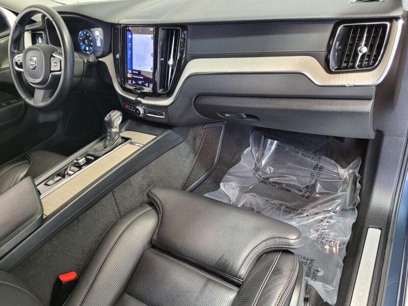 2021 Volvo XC60 T5 Inscription photo 18