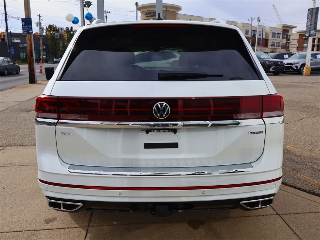 2026 Volkswagen Atlas SEL Premium R-Line photo 3