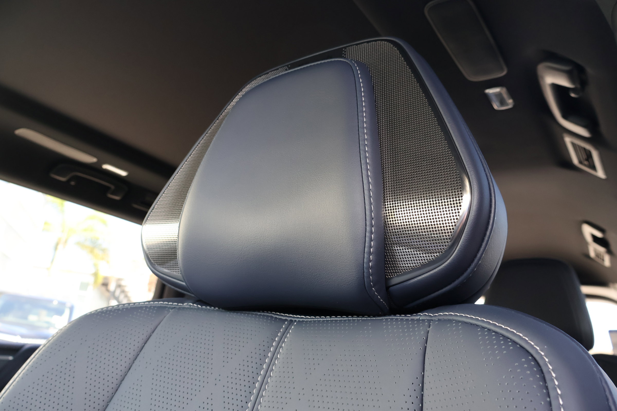 2026 Infiniti QX80 Sensory photo 12