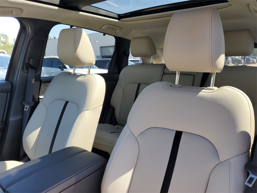2025 Mazda CX-70 Plug-in Hybrid Premium photo 13