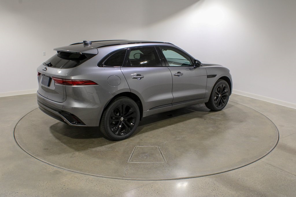 2025 Jaguar F-PACE P250 R-Dynamic S photo 3