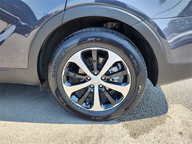 2016 Kia Sorento EX photo 29