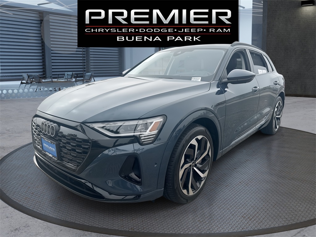 2024 Audi Q8 e-tron Prestige's photo