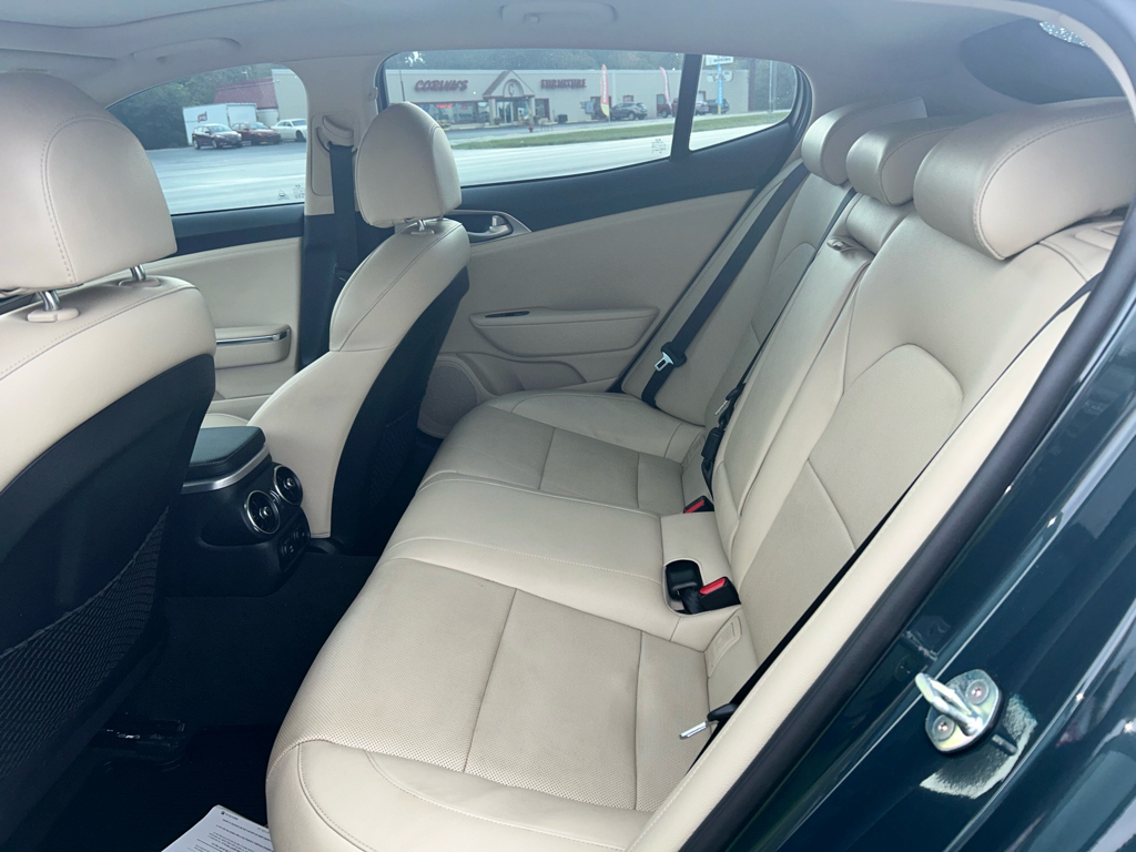 2022 Kia Stinger GT1 photo 9