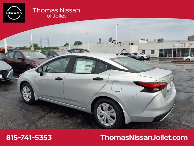 2025 Nissan Versa 1.6 S photo 5