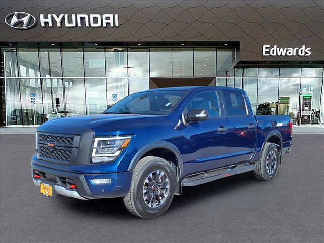 2022 Nissan Titan PRO-4X's photo