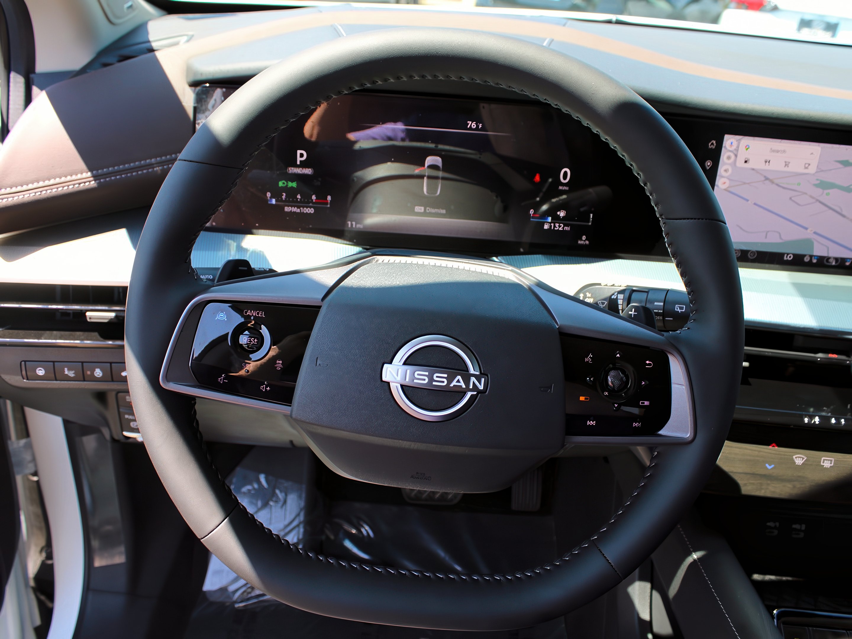 2025 Nissan Murano Platinum photo 14