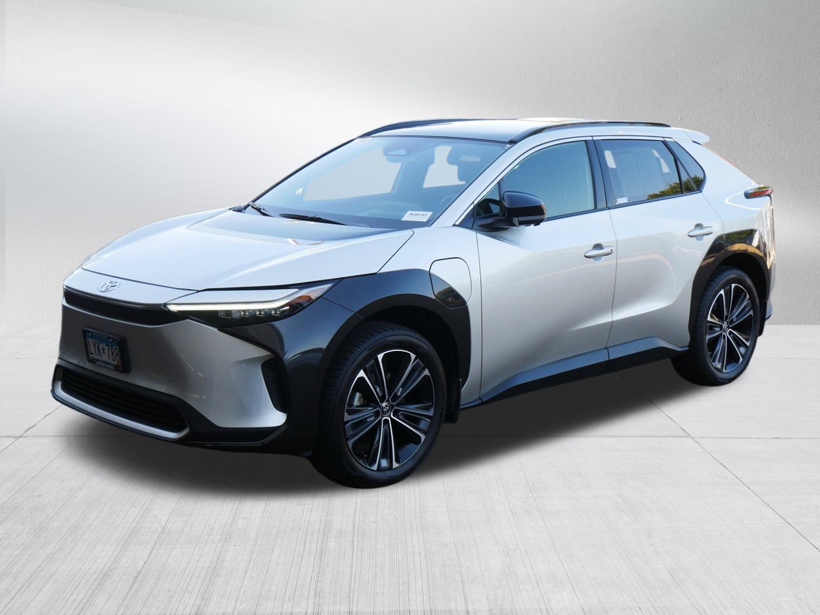 2024 Toyota bZ4X Limited photo 3