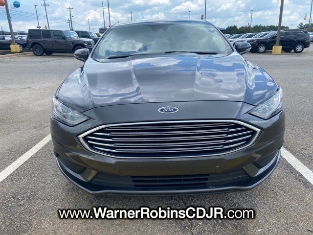 2018 Ford Fusion SE photo 2