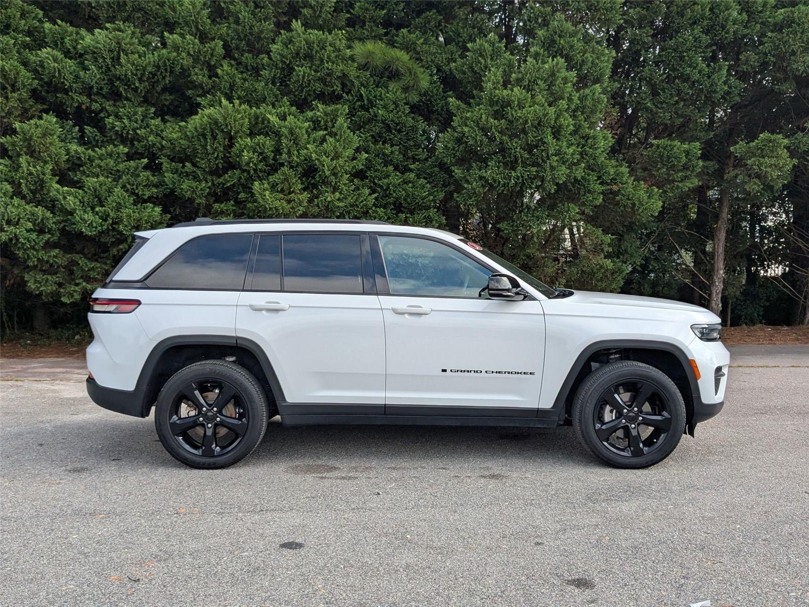 2024 Jeep Grand Cherokee Altitude X photo 5