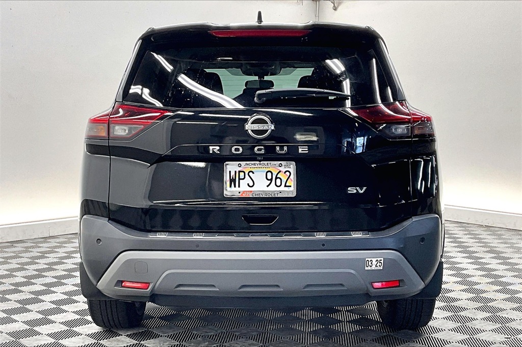 2022 Nissan Rogue SV photo 3
