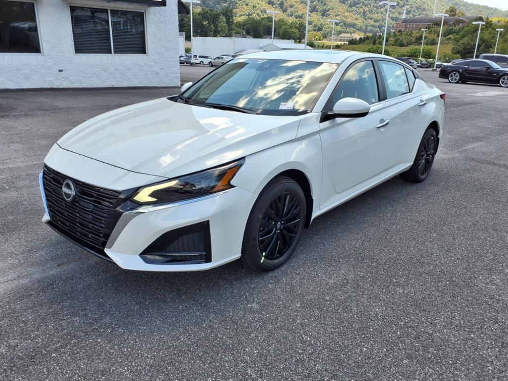 2025 Nissan Altima SV Special Edition photo 7
