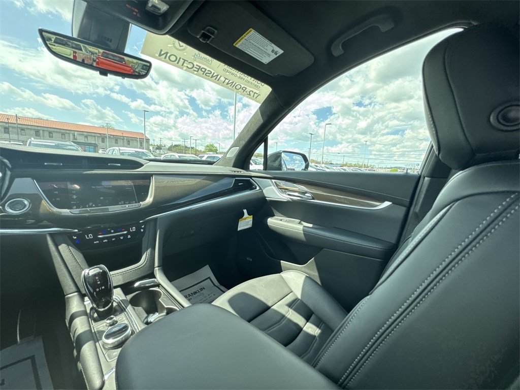 2024 Cadillac XT6 Sport photo 11