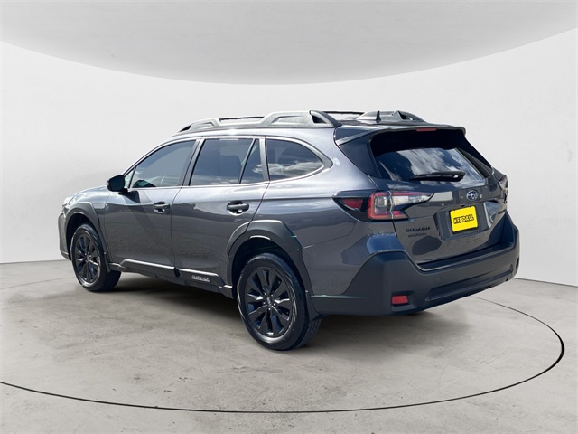 2023 Subaru Outback Onyx Edition photo 3