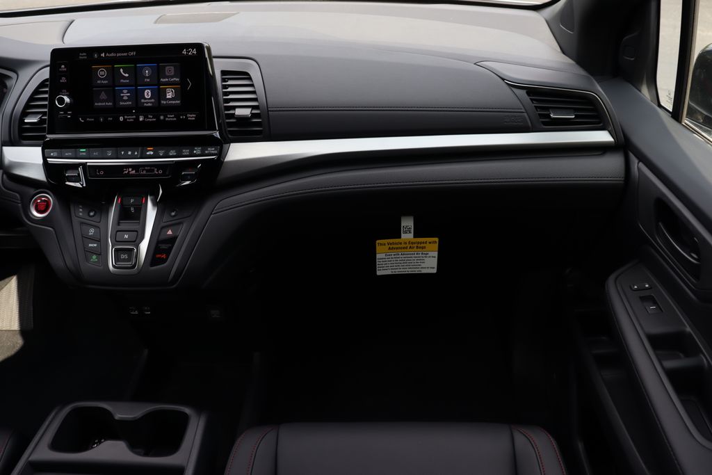 2026 Honda Odyssey photo 16