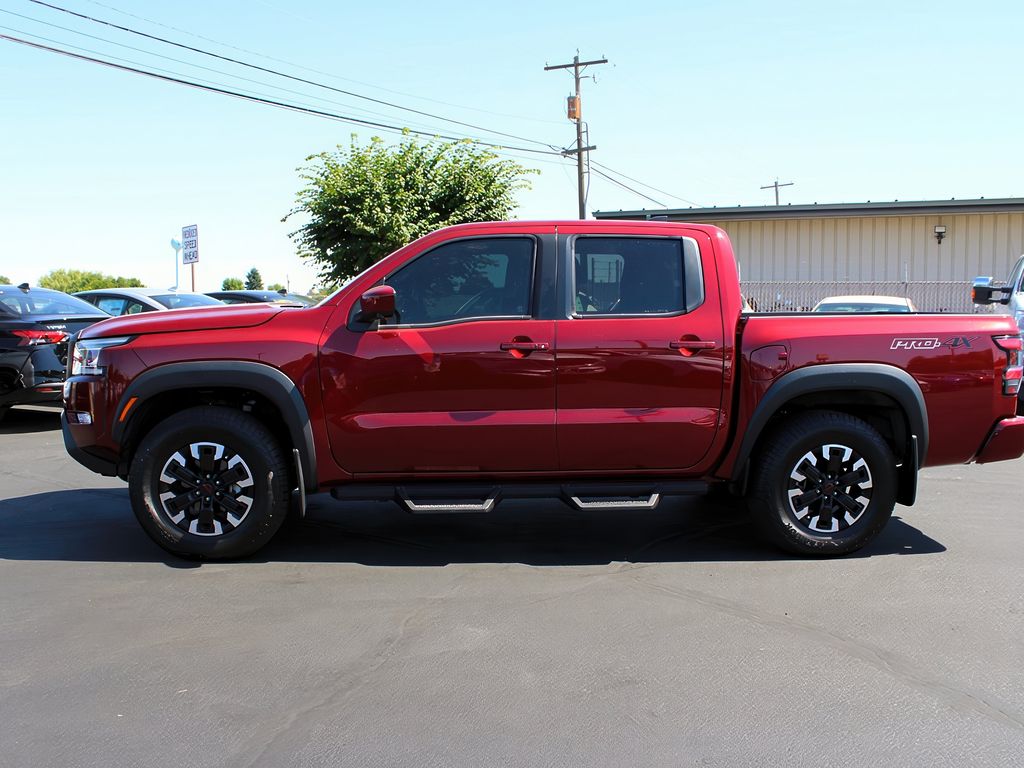 2024 Nissan Frontier PRO-4X photo 4