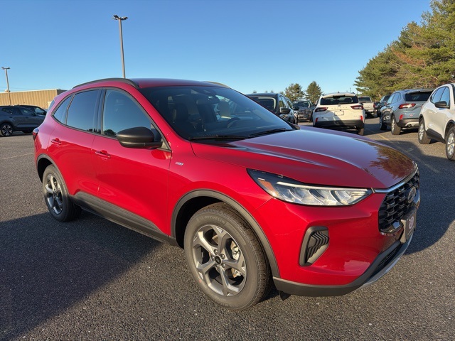 2026 Ford Escape ST-Line's photo