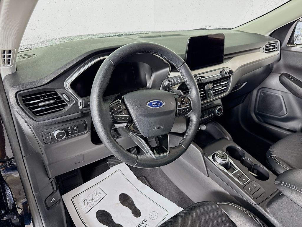 2021 Ford Escape SEL photo 8
