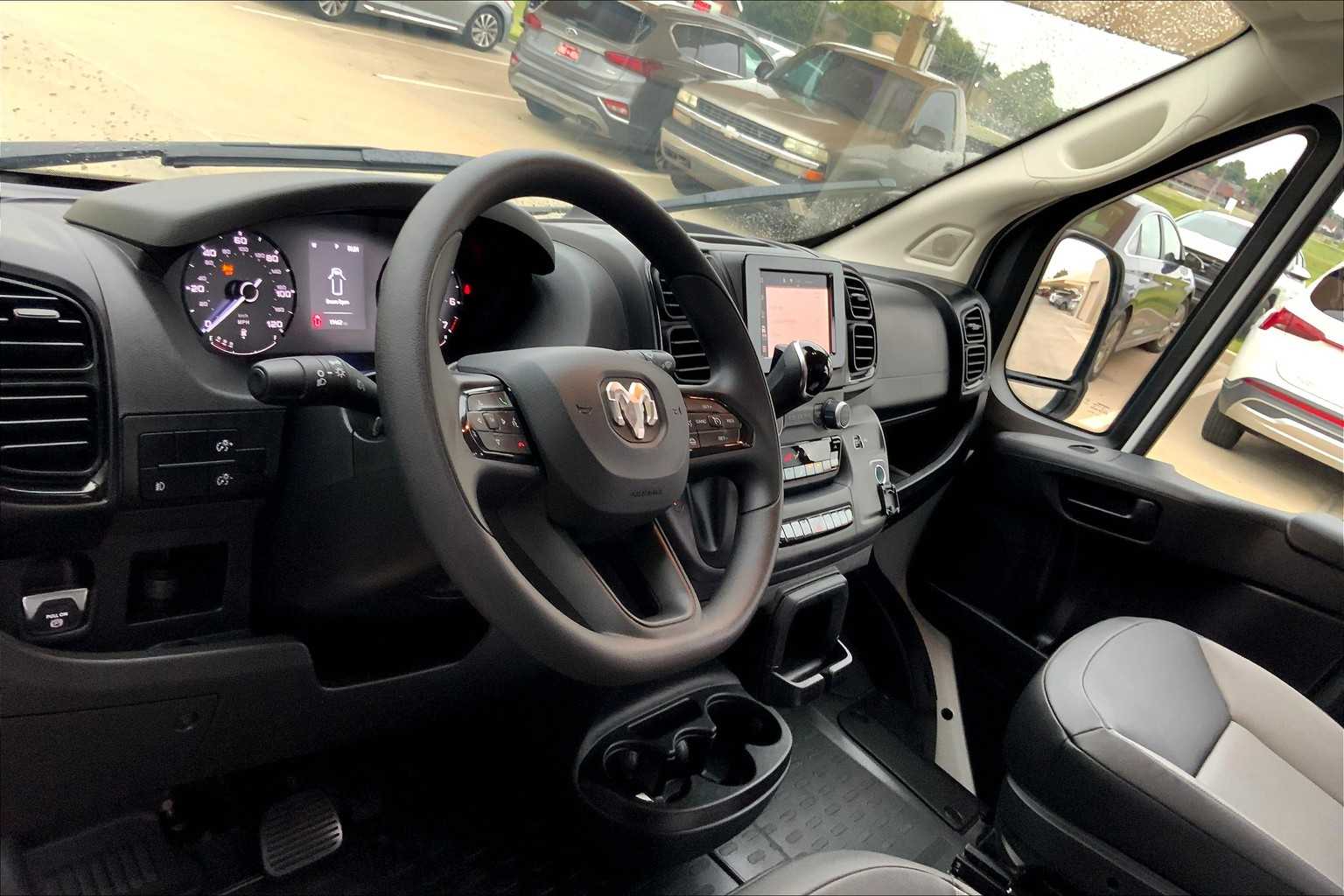2024 Ram ProMaster 2500 photo 12