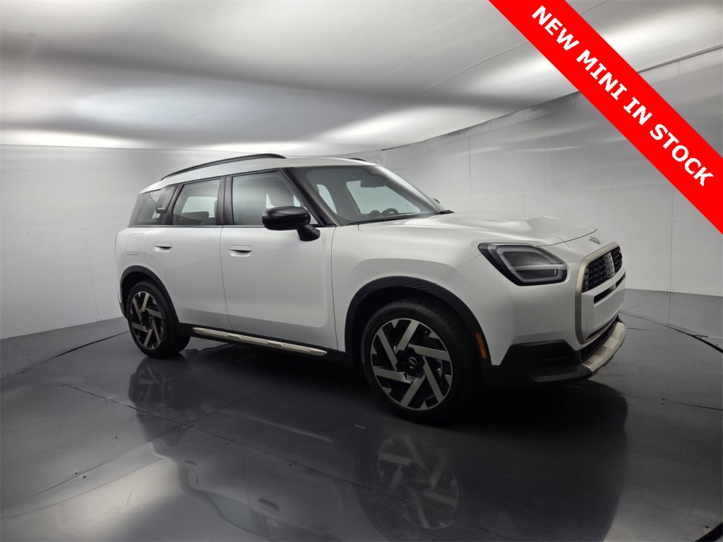 2026 MINI Countryman S's photo