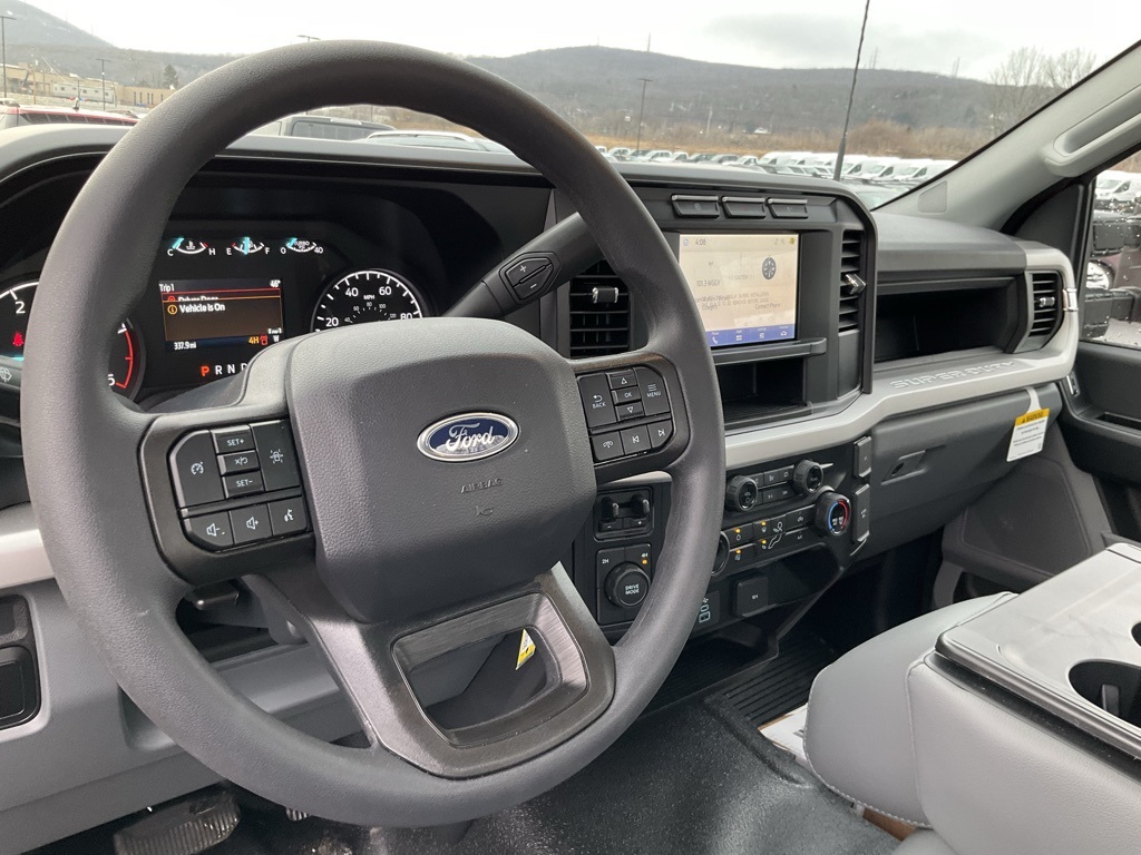 2024 Ford F-600 photo 18
