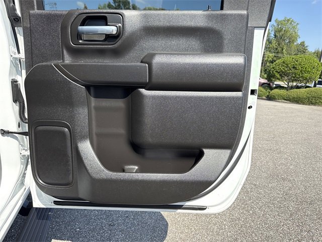 2022 Chevrolet Silverado LT photo 24