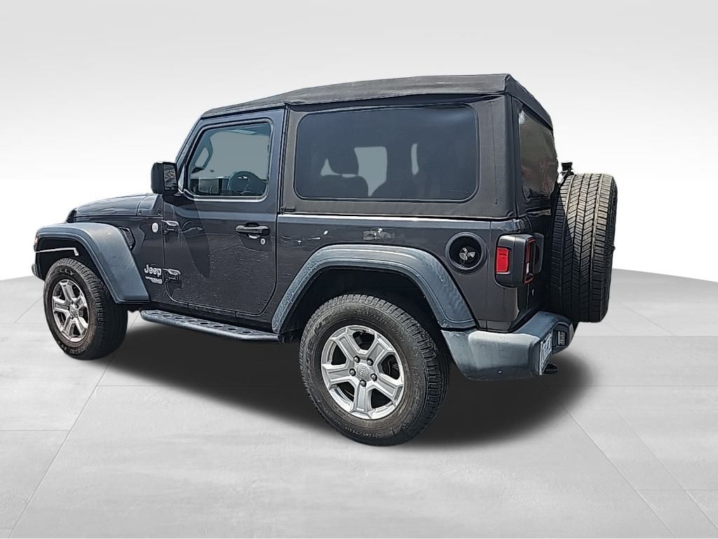 2018 Jeep Wrangler Sport S photo 2