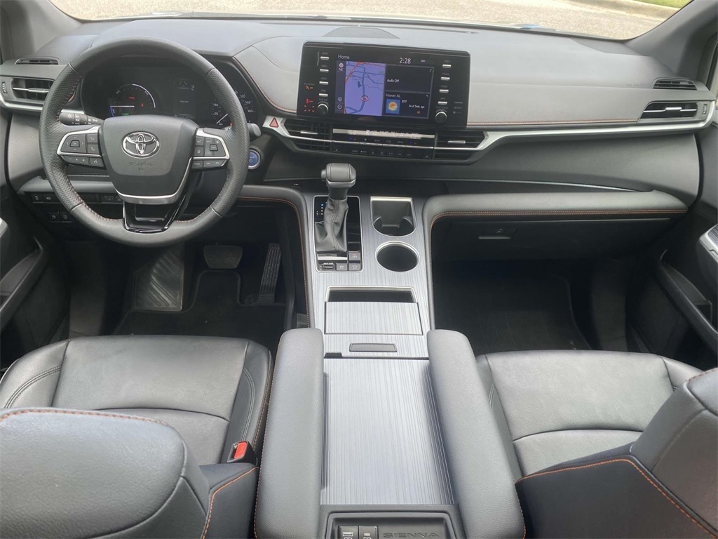 2023 Toyota Sienna XSE photo 10