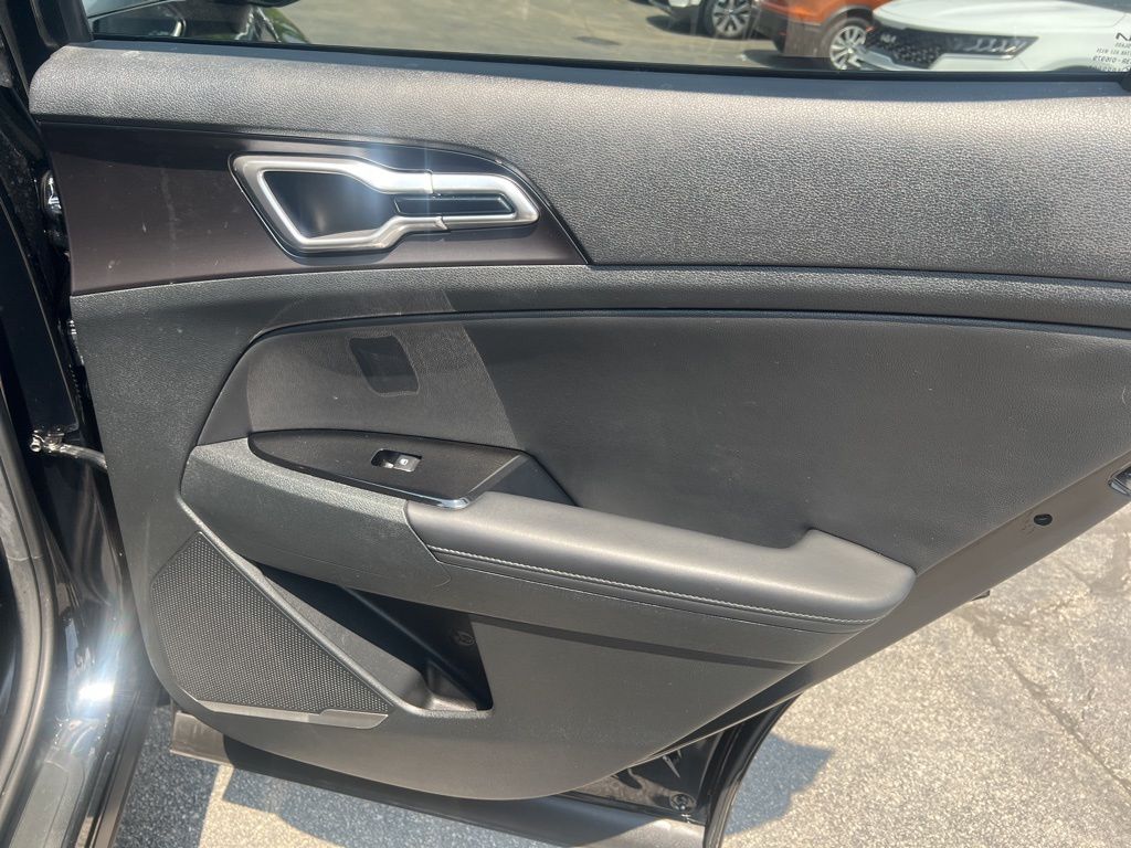 2023 Kia Sportage EX photo 15