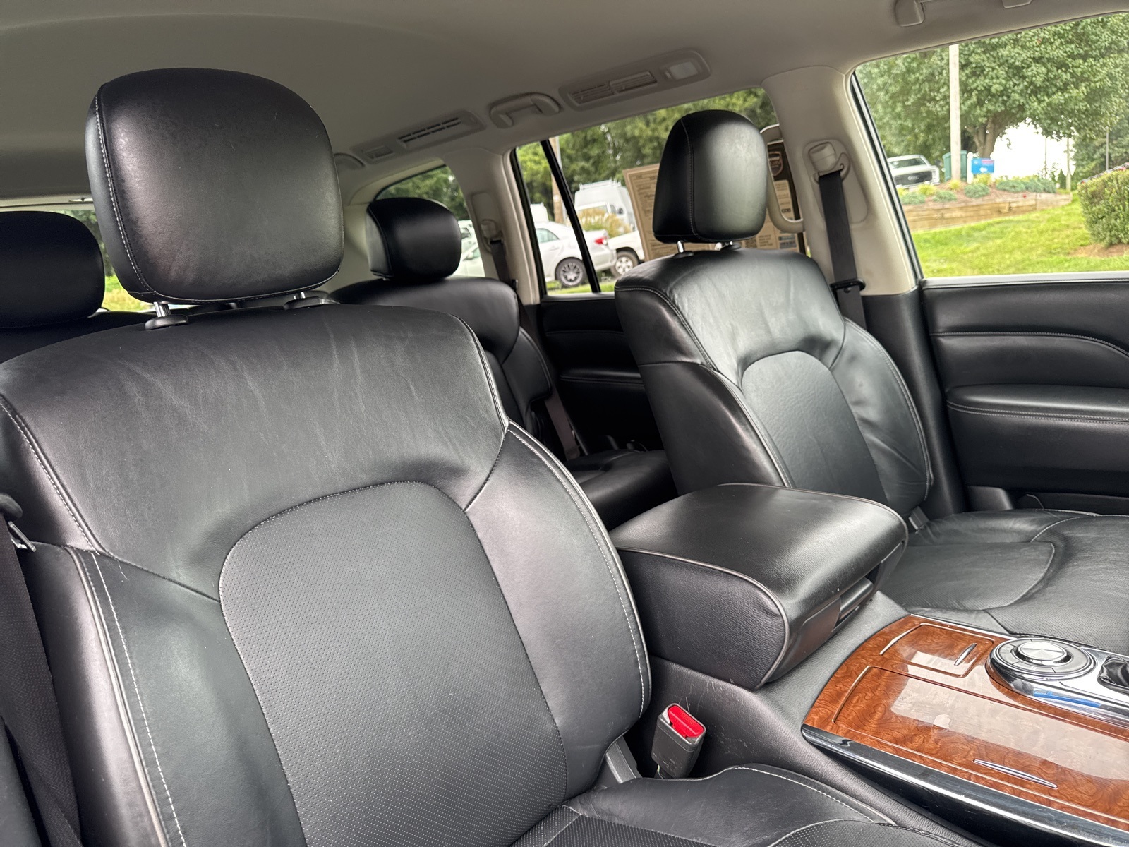 2019 Infiniti QX80 Luxe photo 40