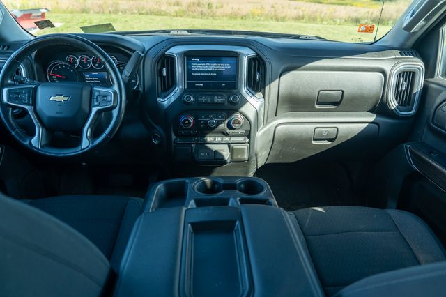 2021 Chevrolet Silverado 1500 LT photo 12