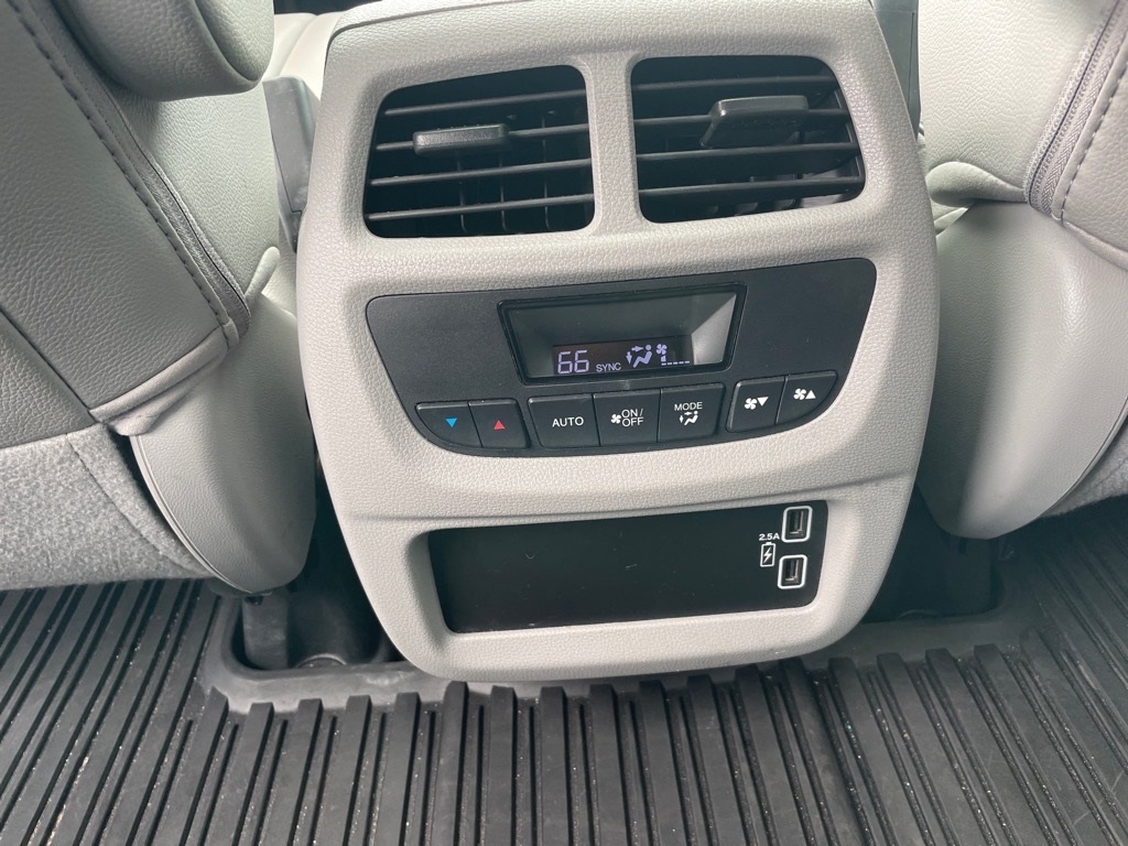 2020 Honda Pilot EX-L photo 19