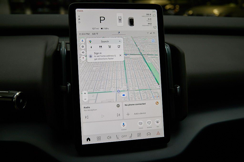 2025 VOLVO EX30 - Image 27