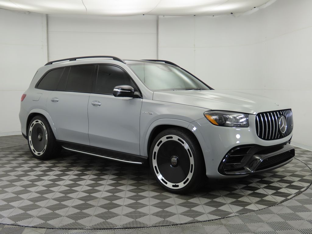 2025 Mercedes Benz GLS 63 AMG 4MATIC photo 3