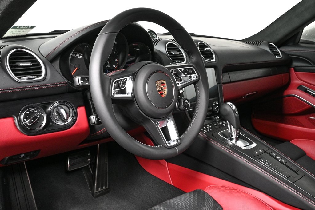 2025 Porsche Cayman GTS 4.0 photo 4