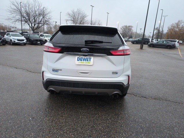 2019 Ford Edge SEL photo 4