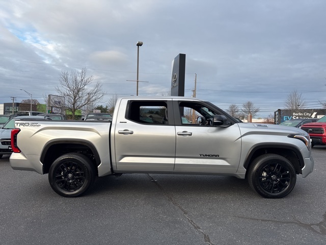 2025 Toyota Tundra Limited photo 2