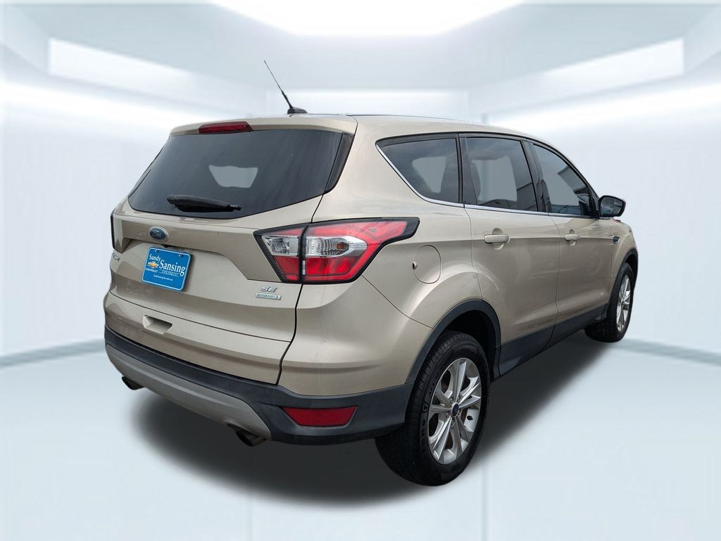 2017 Ford Escape SE photo 3