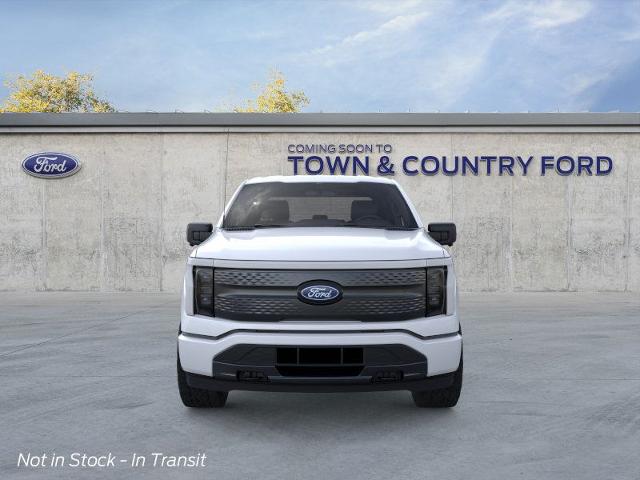 2025 Ford F-150 Lightning XLT photo 21
