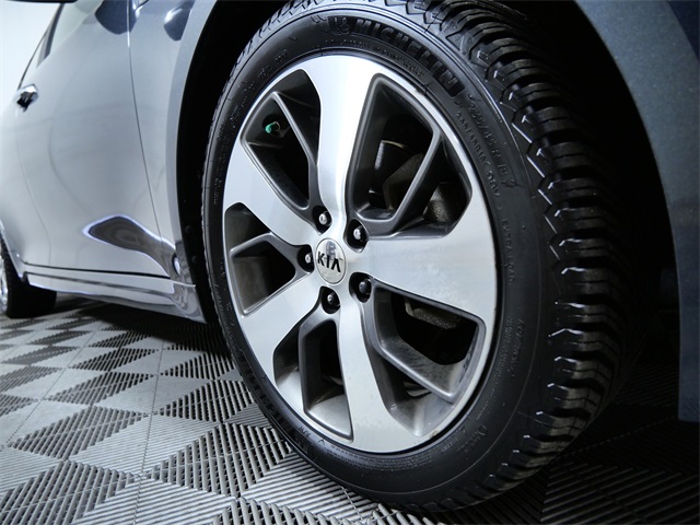 Used 2020 Kia Optima S with VIN 5XXGT4L37LG405696 for sale in Apple Valley, Minnesota