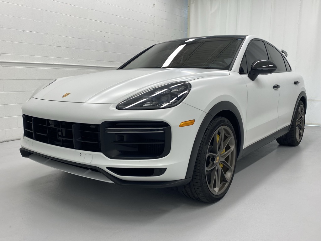 2022 Porsche Cayenne Coupe Turbo GT photo 4