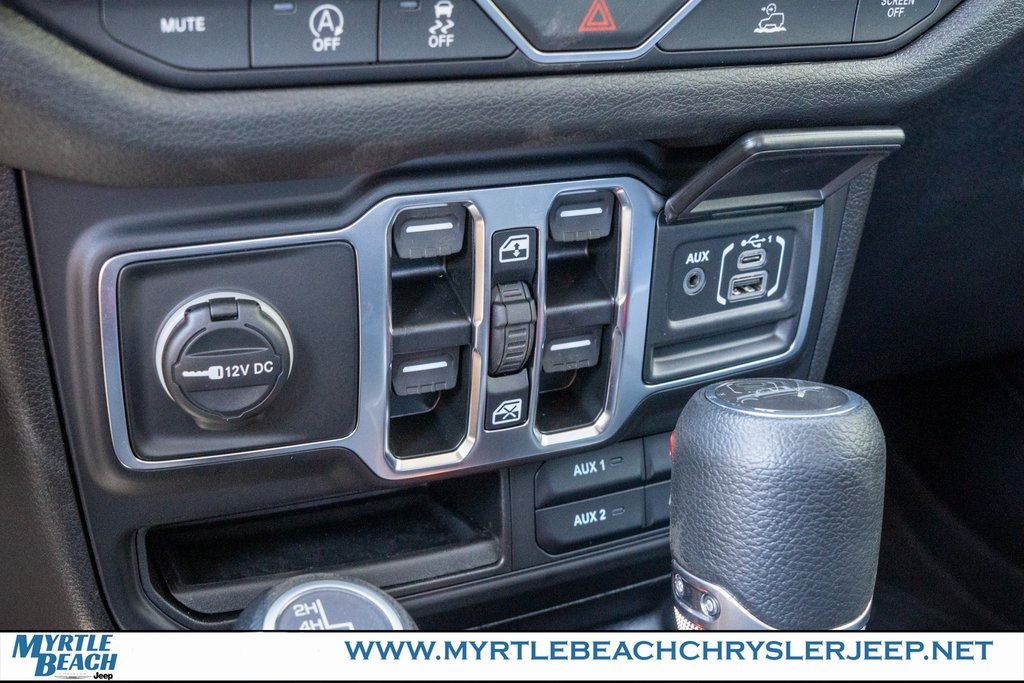 2025 Jeep Gladiator Sport photo 22