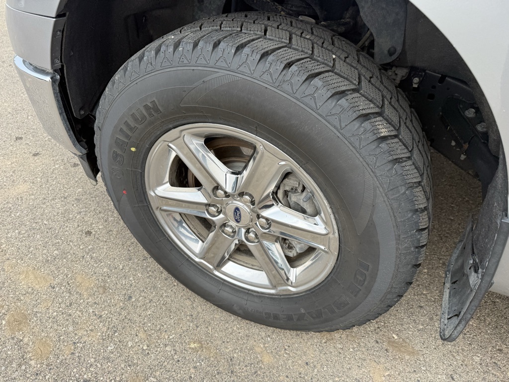 2024 Ford F-150 XLT photo 3