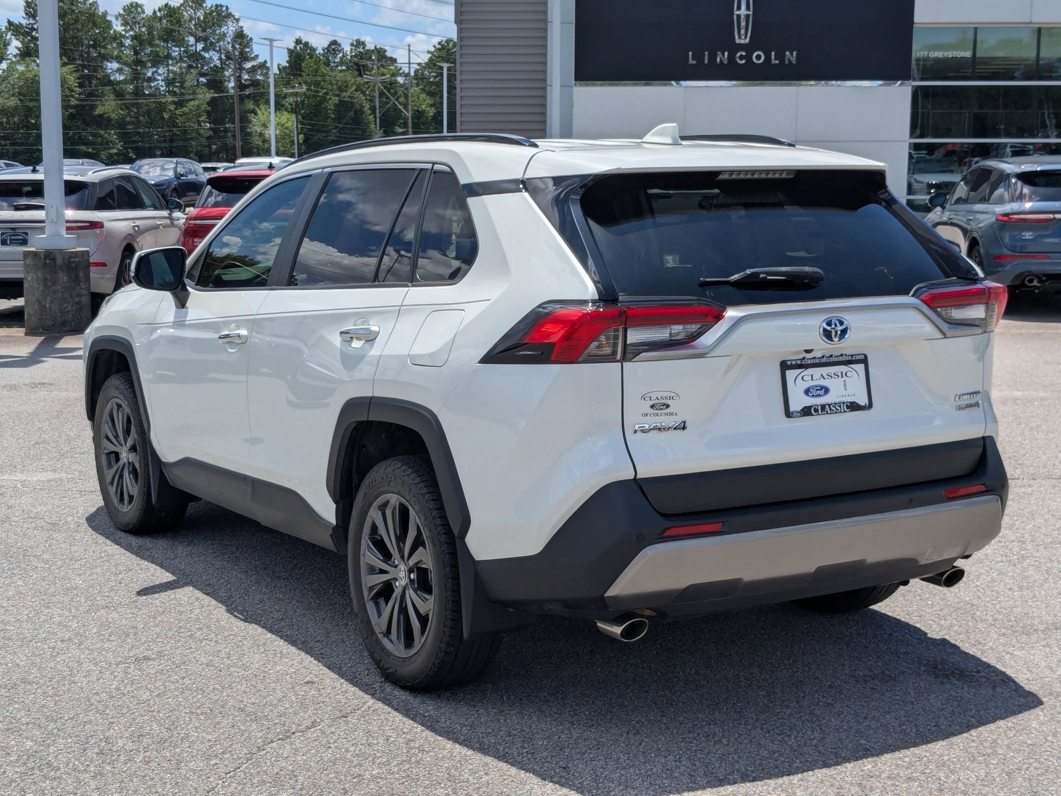 2022 Toyota RAV4 Hybrid Limited photo 6