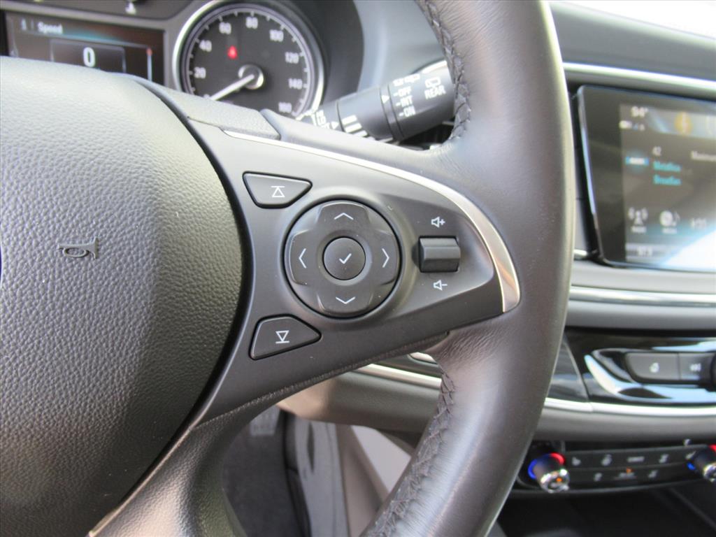2018 Buick Enclave Essence photo 18