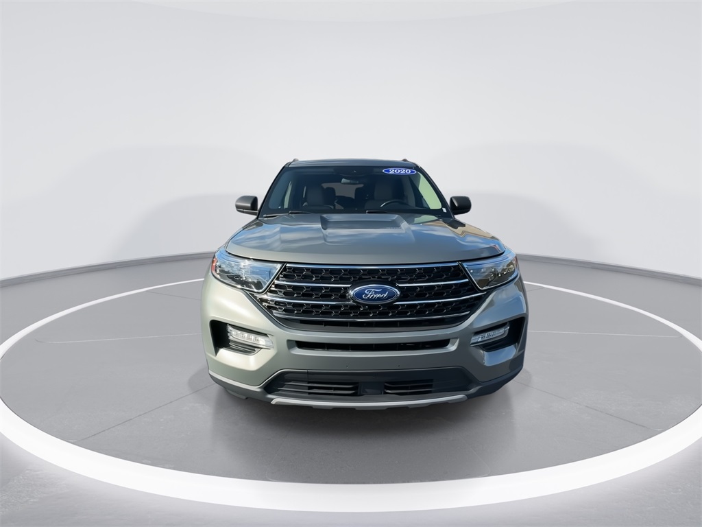 2020 Ford Explorer XLT photo 3