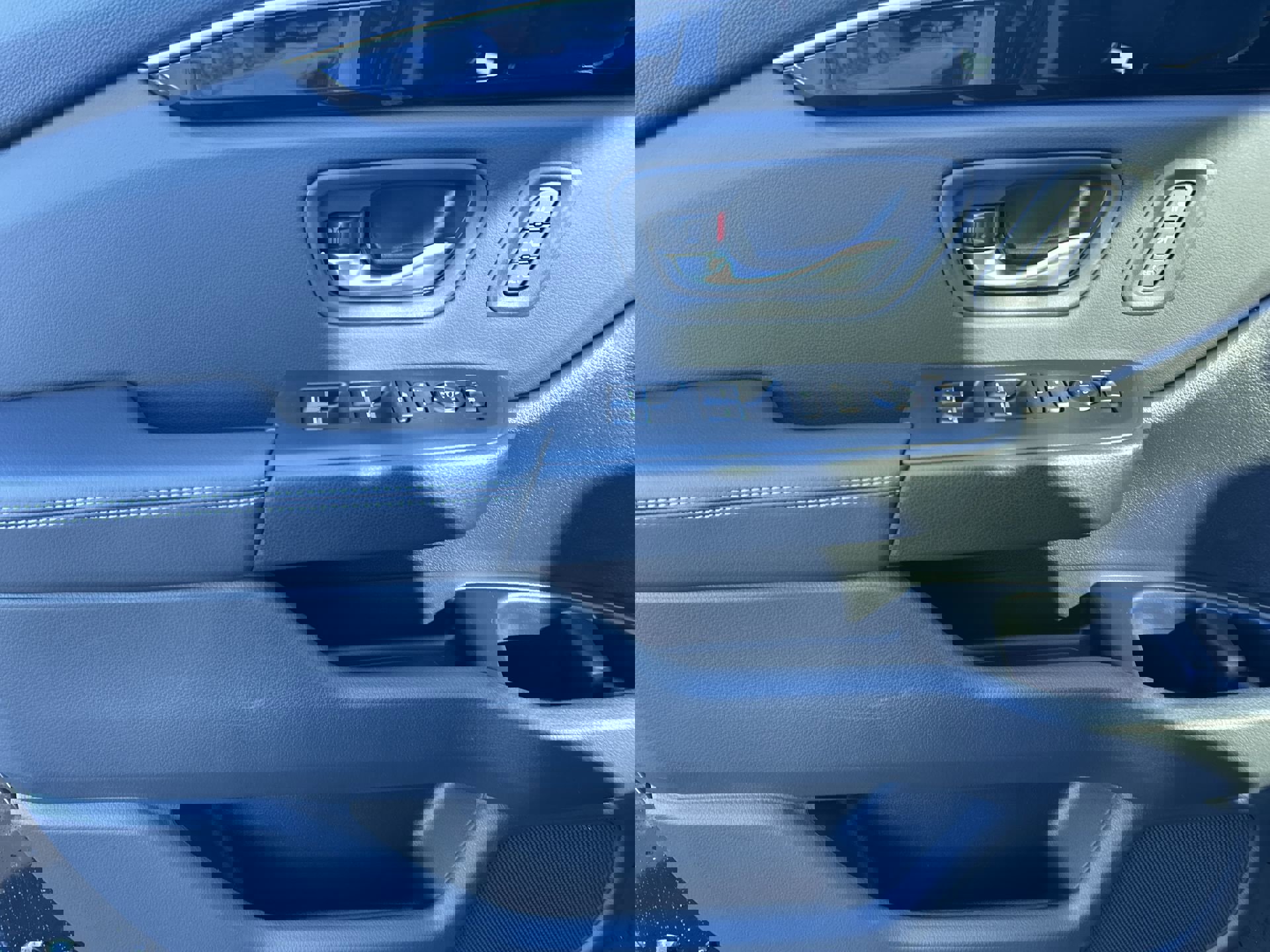 2025 Honda Pilot EX-L photo 12